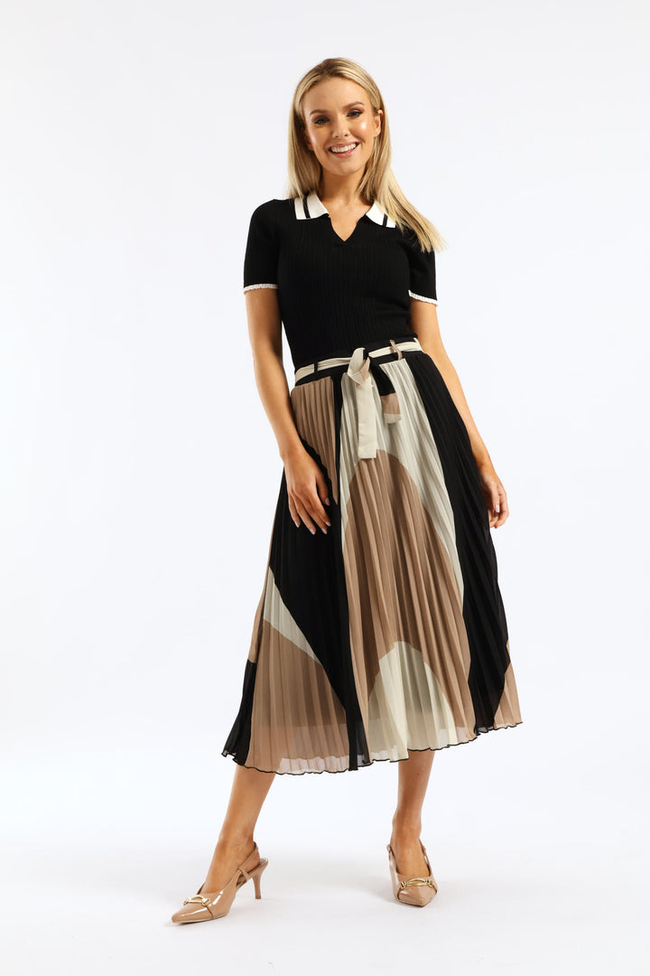 Textured Contrast Golfer - Black/Cream