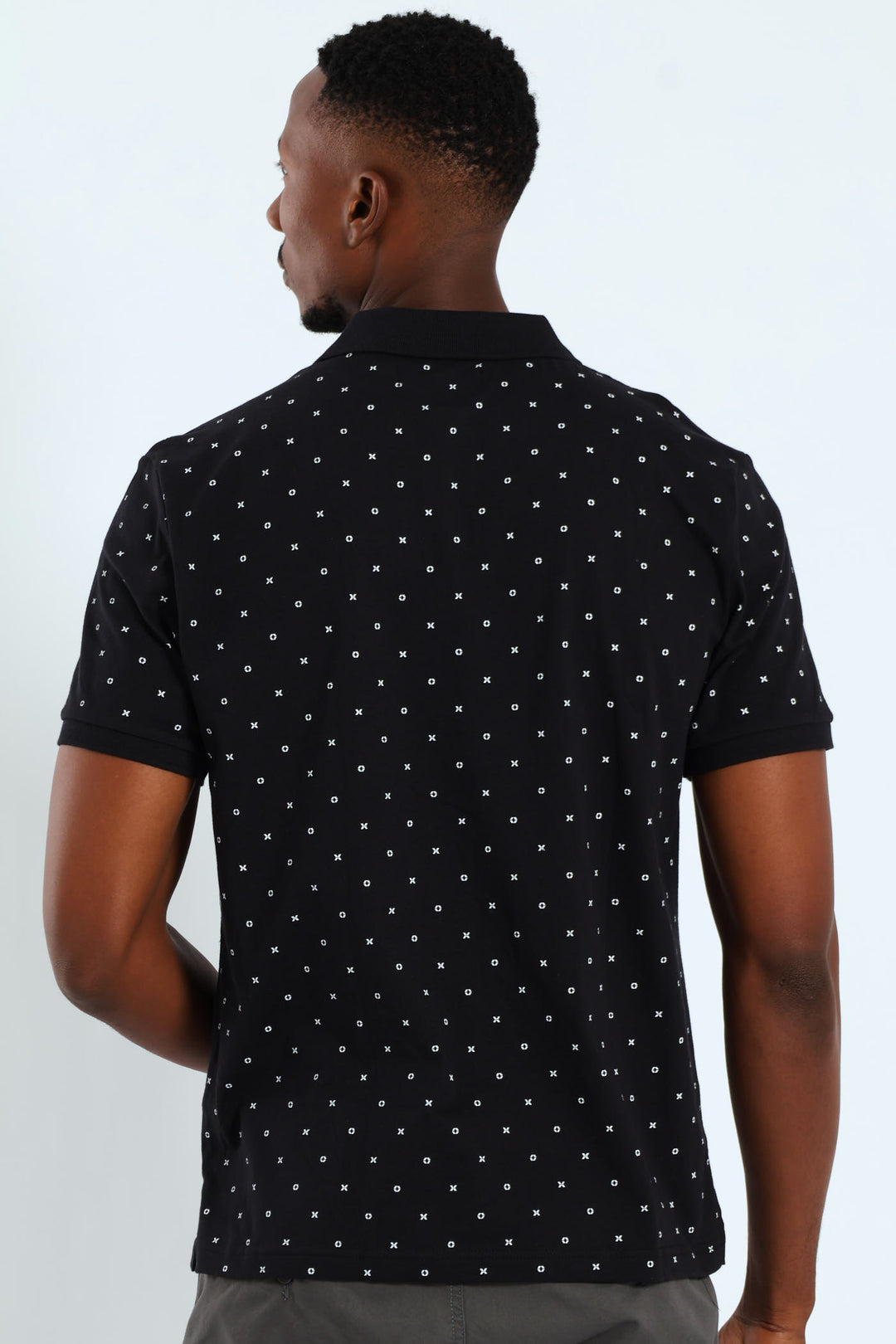 Noughts & Crosses Print Golfer - Black