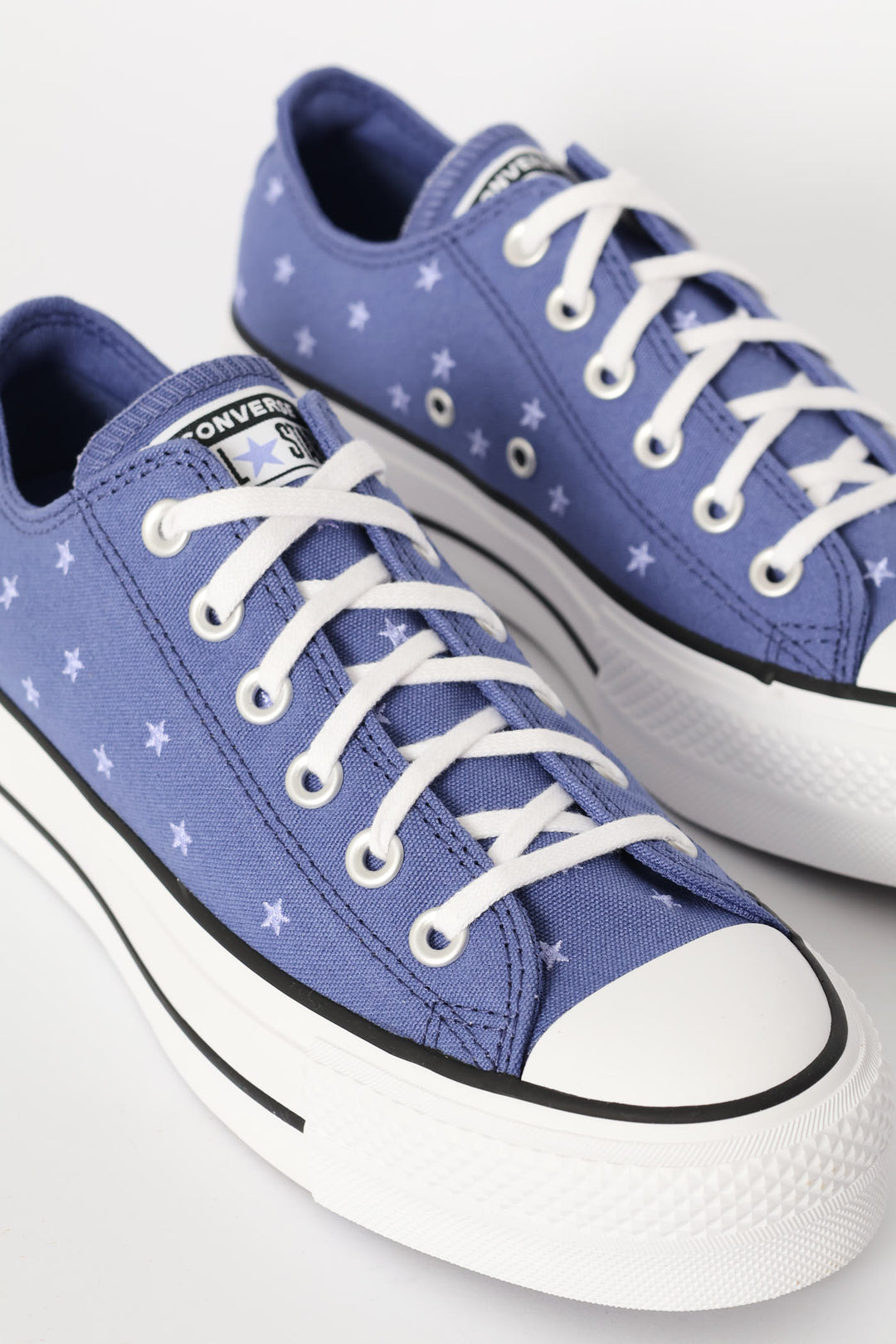 Chuck Taylor Lift Platform Sneaker - Indigo