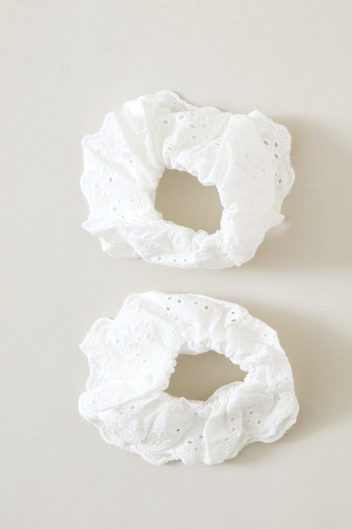 Girls 2 Pack Anglaise Scrunchies - White