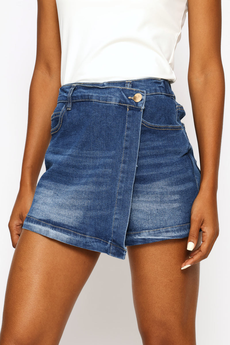 Elasticated Waistband Mid Thigh Denim Skort - Mid Wash