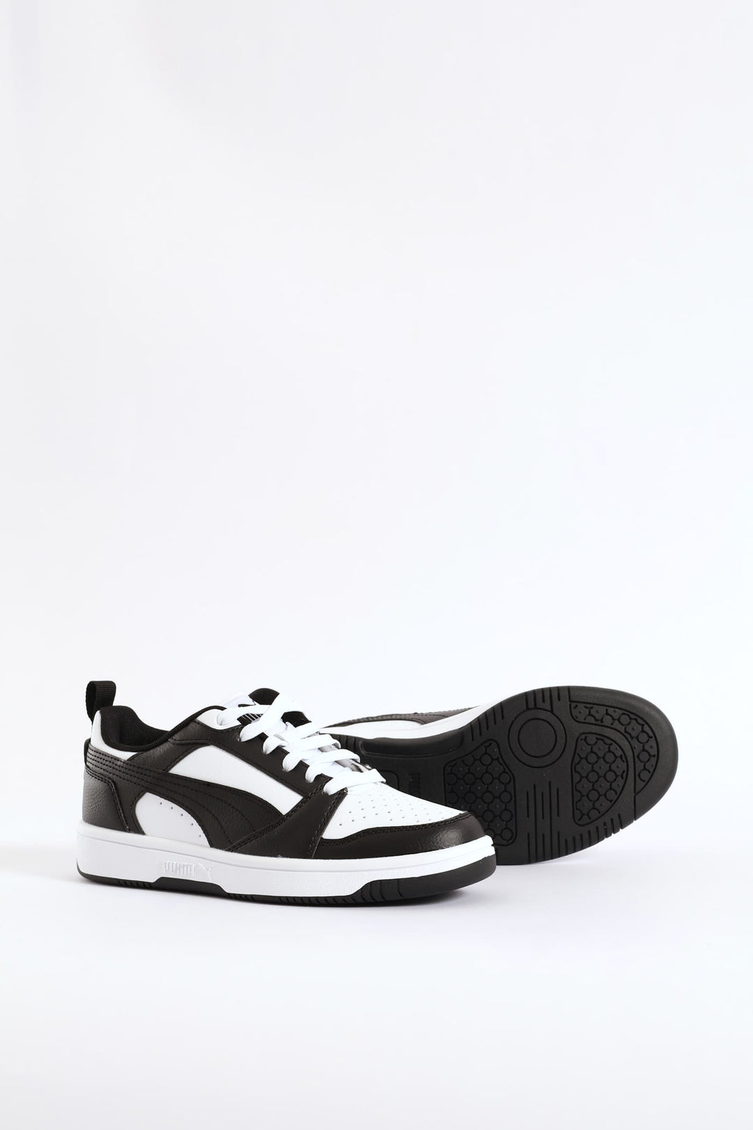 Boys Rebound V6 Lo Sneaker - Black/White