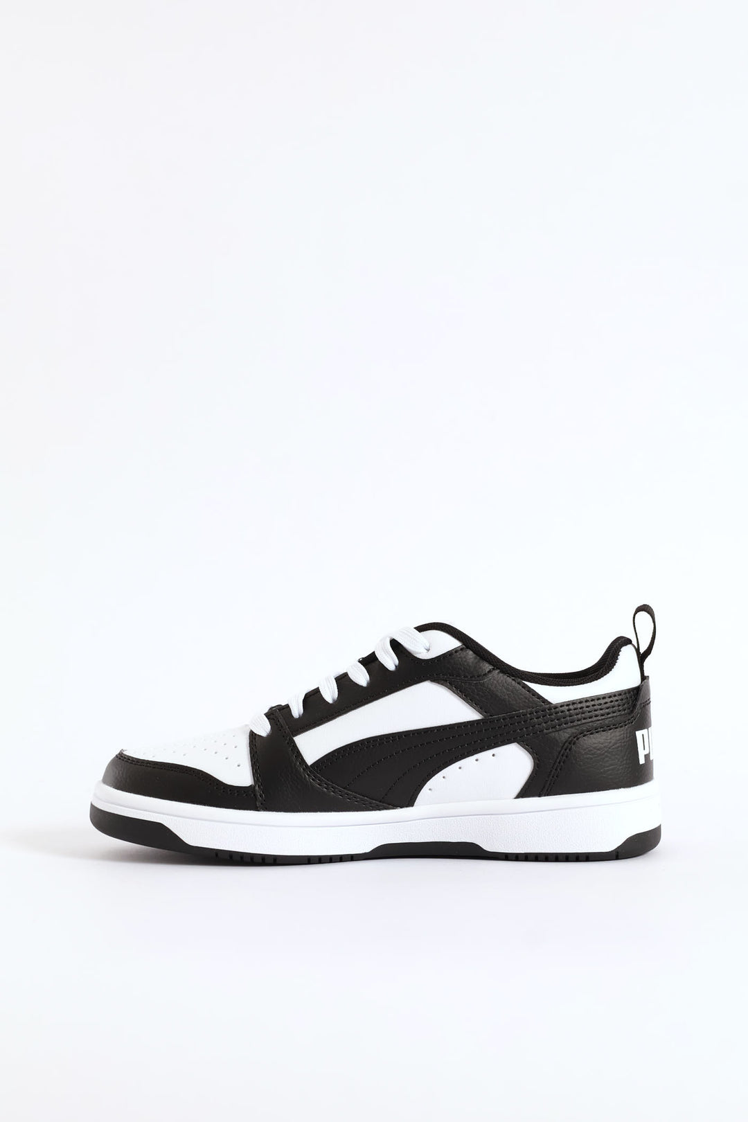 Boys Rebound V6 Lo Sneaker - Black/White