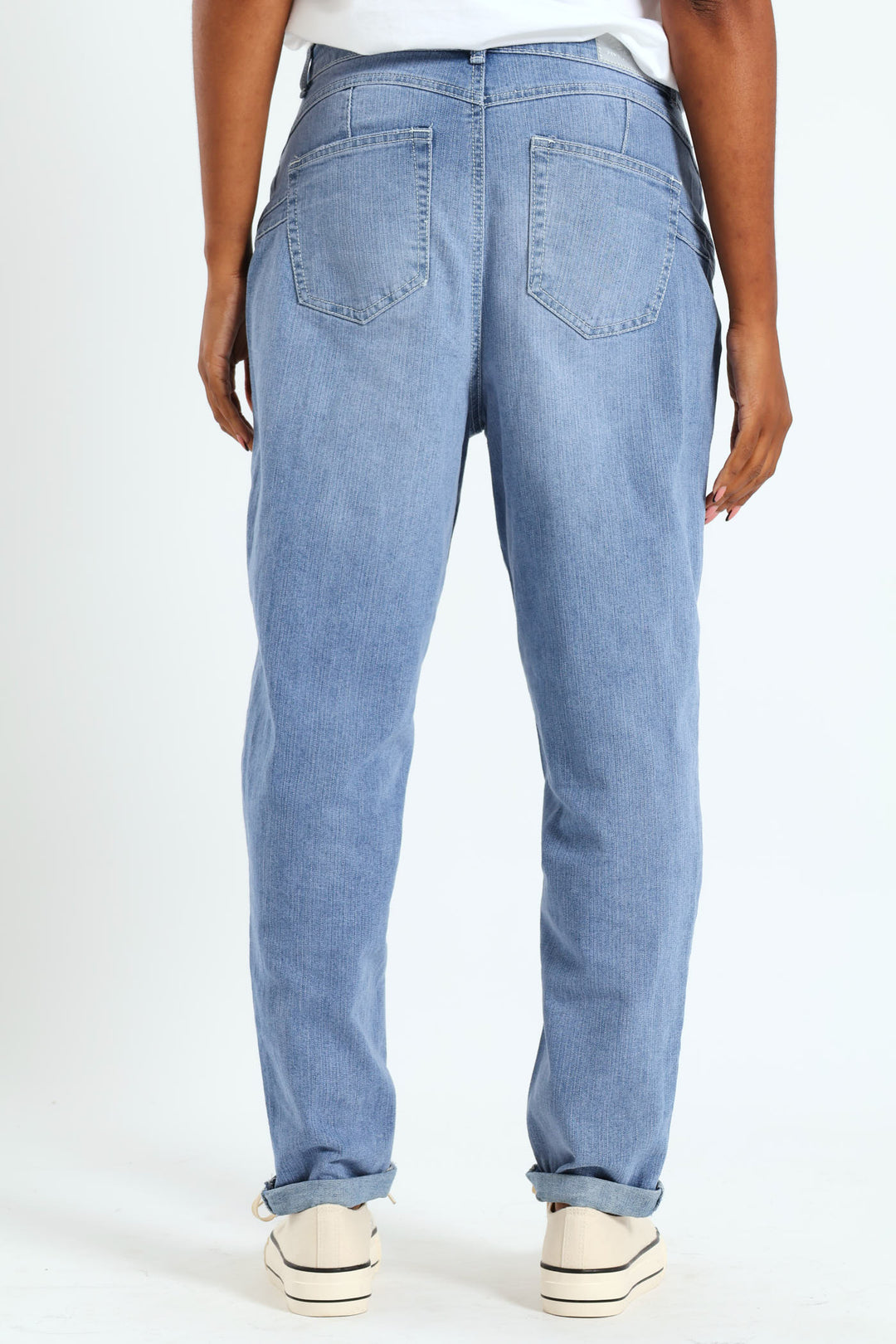Push-Up Stretch Abrased Mom Jean - Stonewash