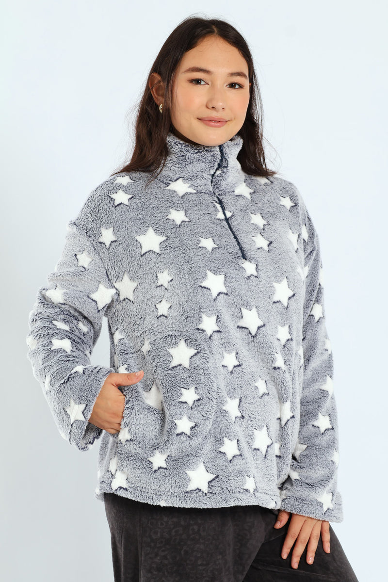 Crop Pullover Stars Snuggie
