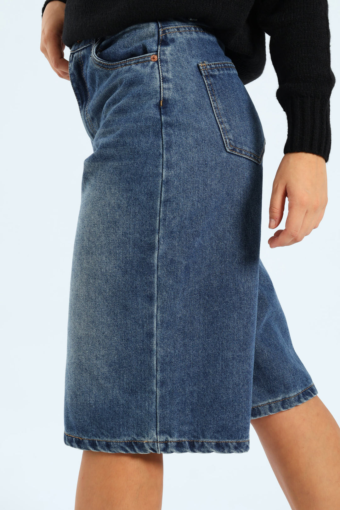 Wide Leg Bermuda Shorts - Mid Blue