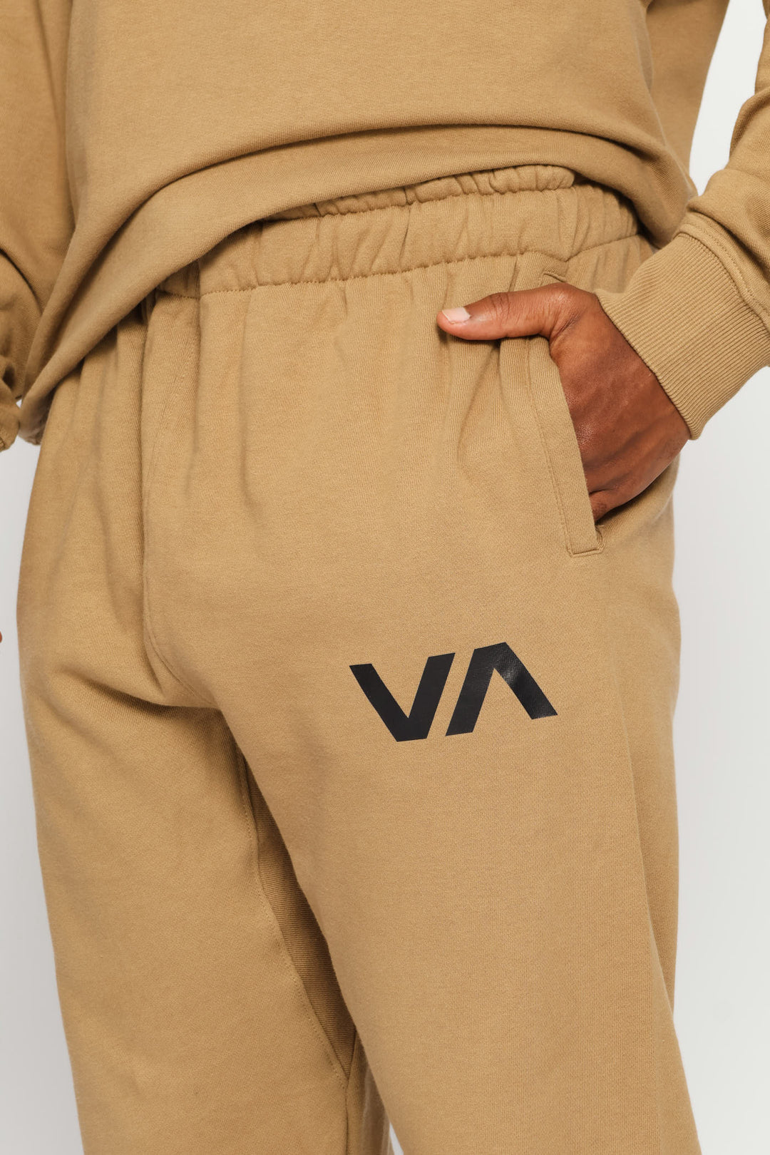 Swift Trackpant - Taupe