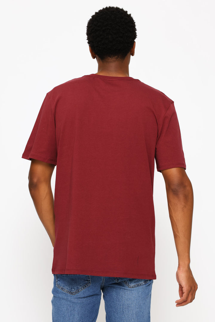 Just Chill Bear Chest Print Tee - Burgundy