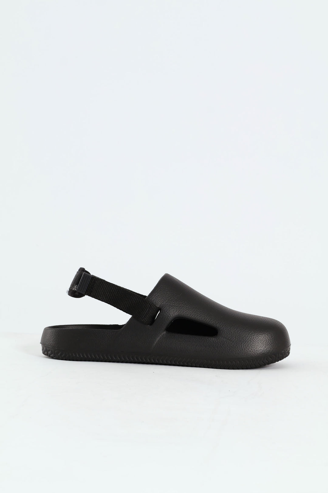 Closed Toe Moulded Clog With Backstrap - Black
