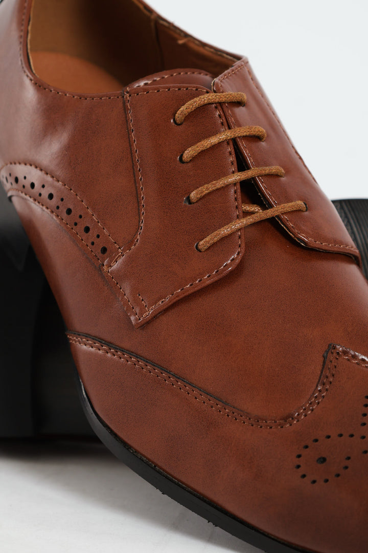Stitched Wing Detail Lace Up Derby Shoe - Tan