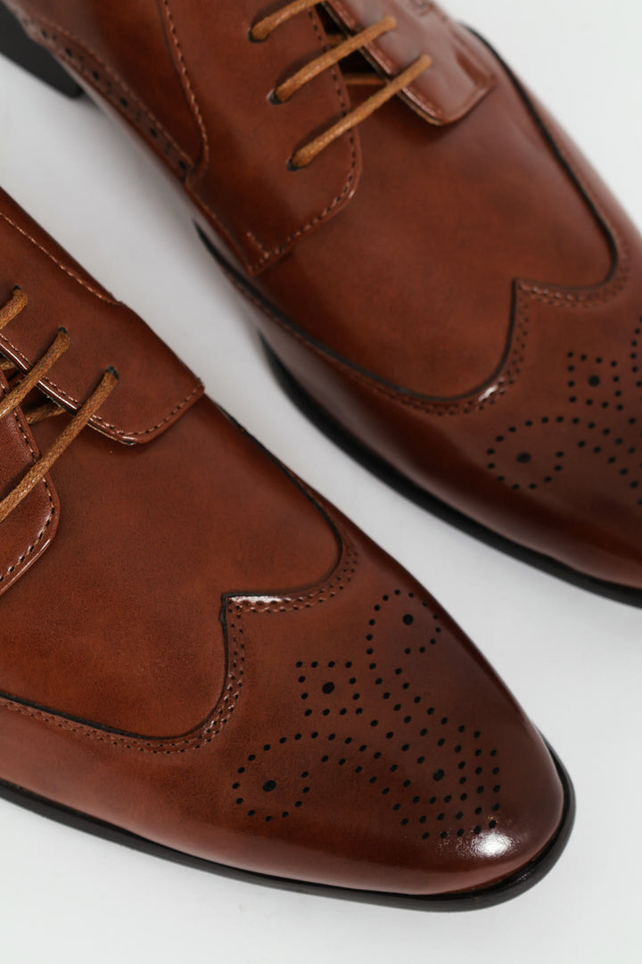 Stitched Wing Detail Lace Up Derby Shoe - Tan