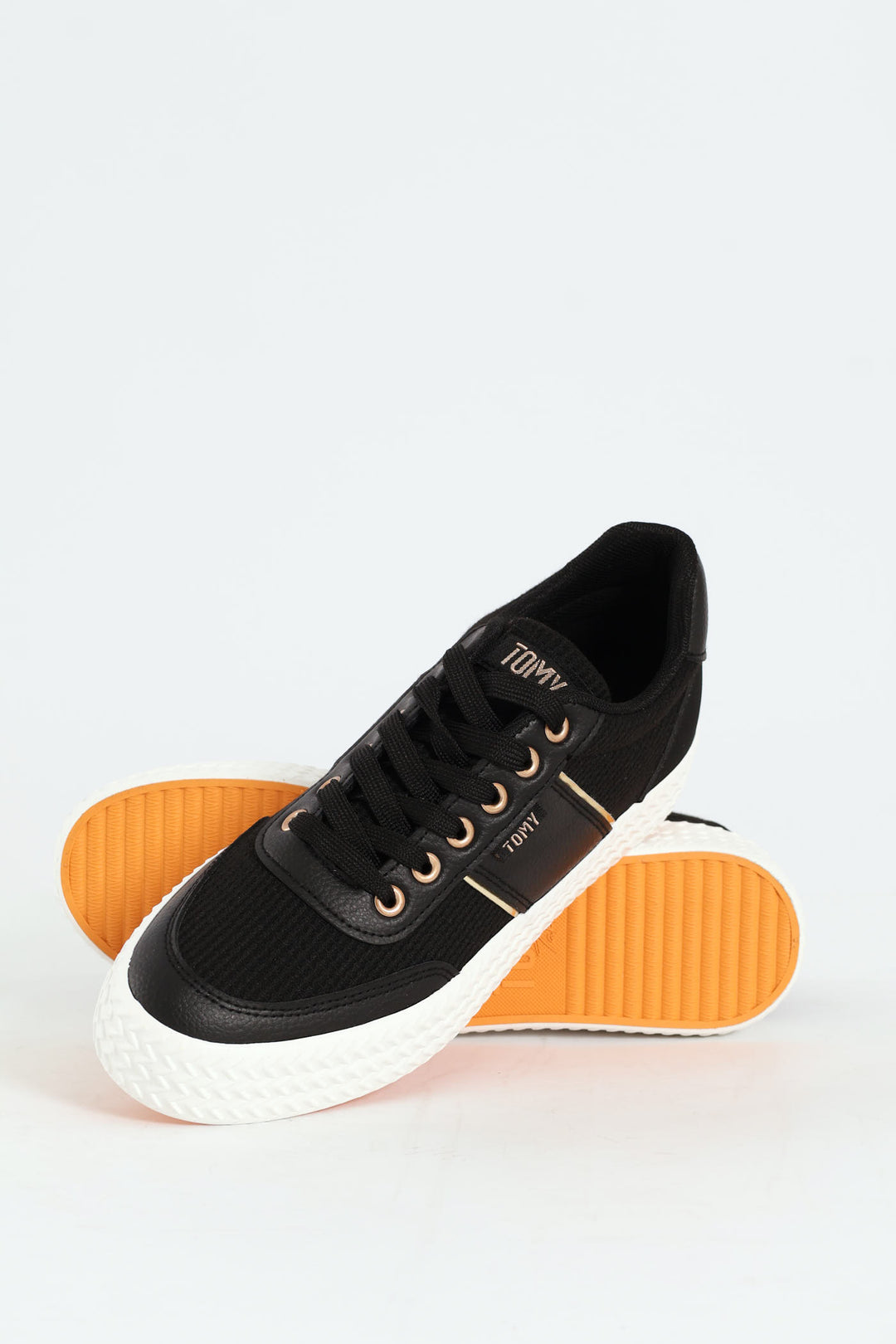 Danielle Pu Sneaker - Black