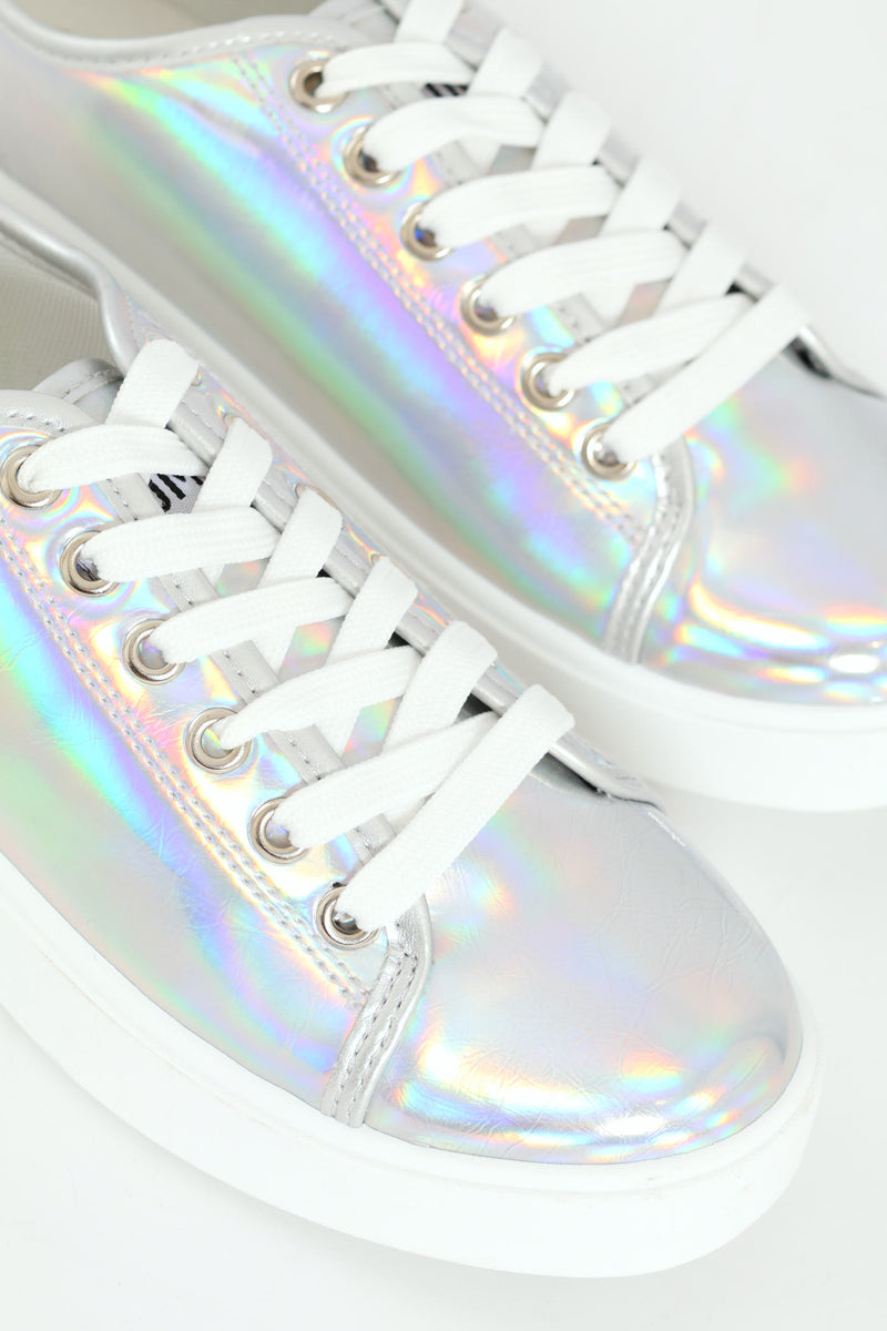 Flick Metallic Sneaker - Silver