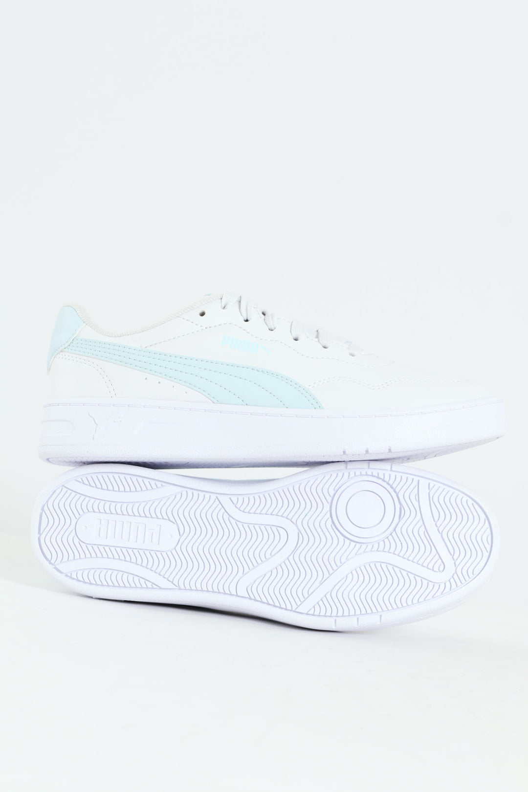 Court Lally Sneaker - White/Light Blue
