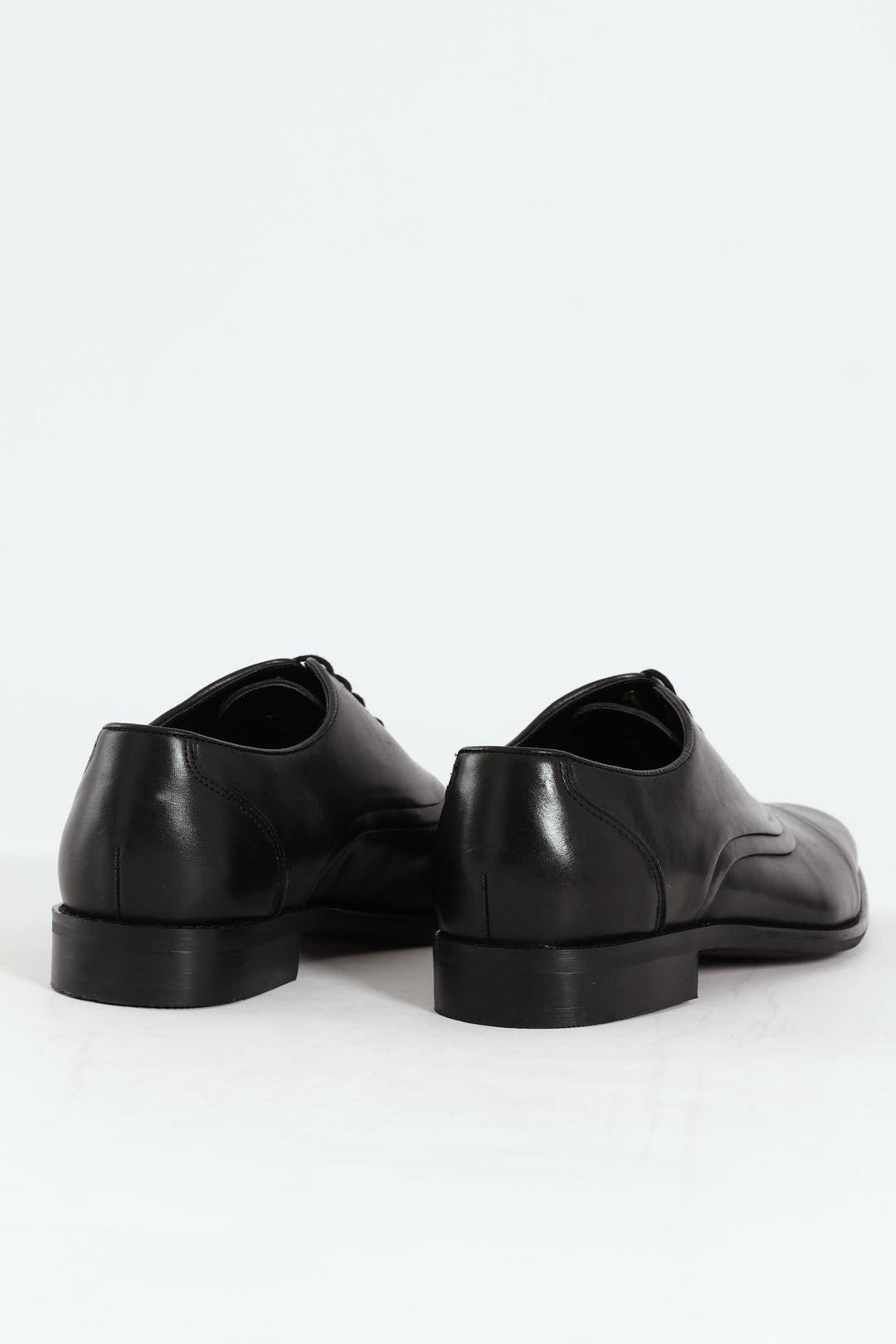 Leather Oxford Toe Cap Dress Shoe - Black