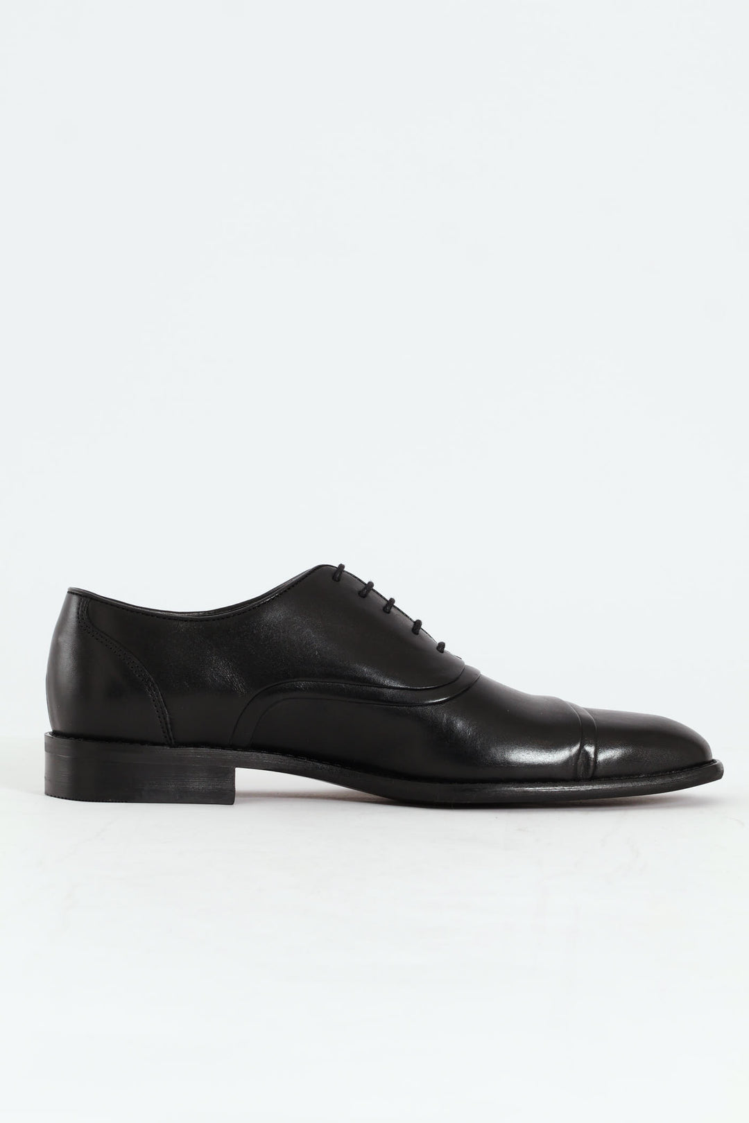 Leather Oxford Toe Cap Dress Shoe - Black