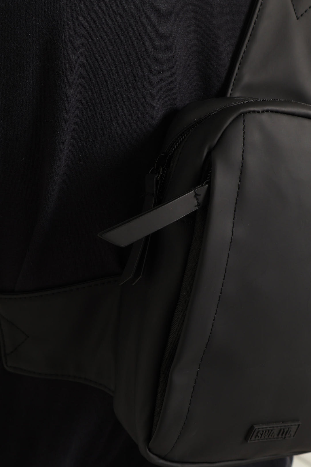 Rubber Logo Crossbody Bag - Black