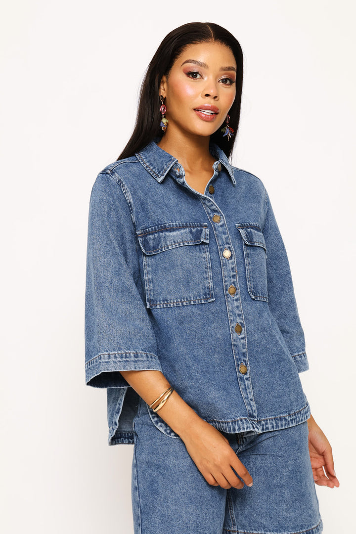 3/4 Sleeve Curved Hem Denim Shirt - Medium Wash