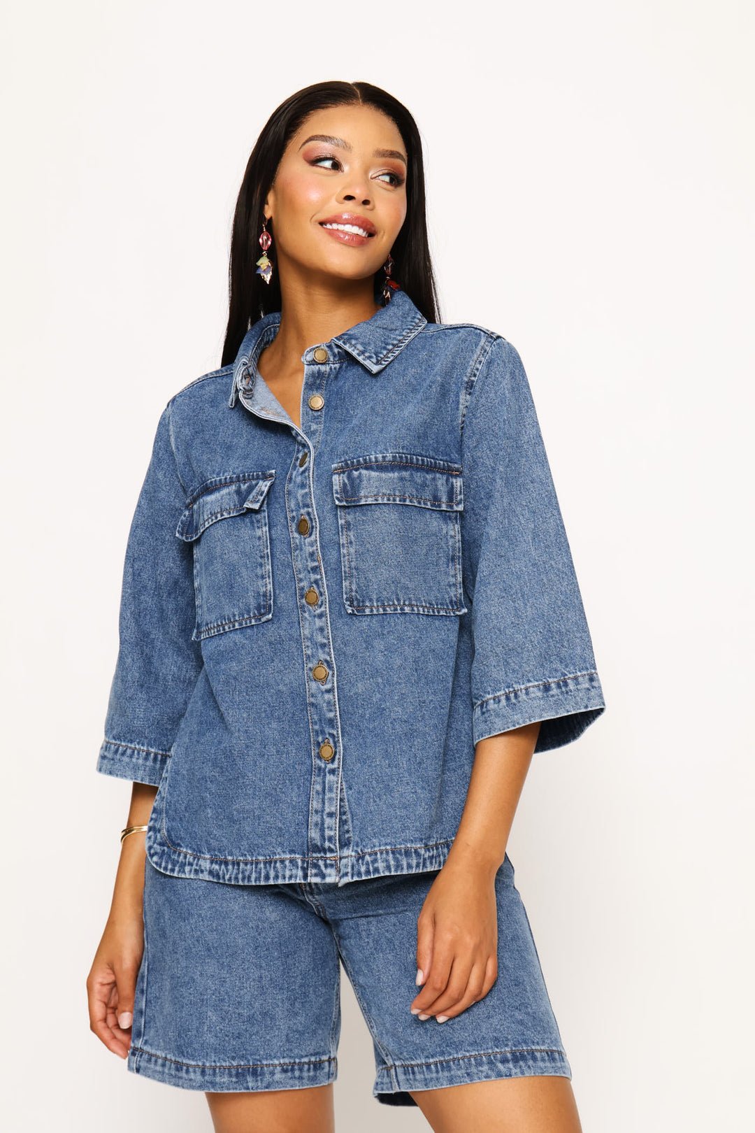 3/4 Sleeve Curved Hem Denim Shirt - Medium Wash