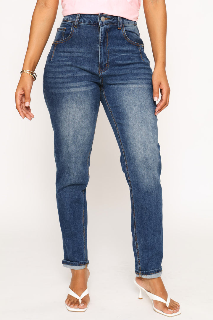 Pocket Detail Turnup Mom Jeans - Mid Wash