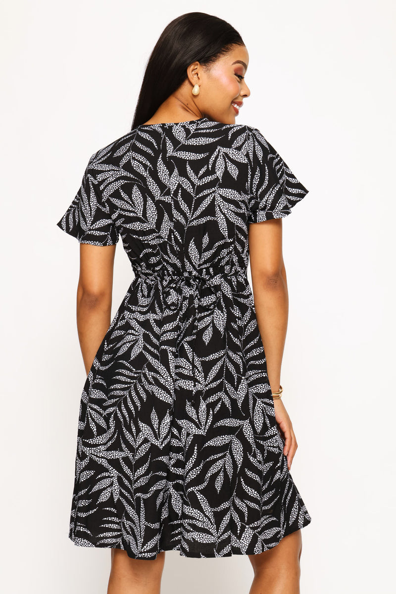Flutter Sleeve V-Neck Flare Mini Dress - Black/White