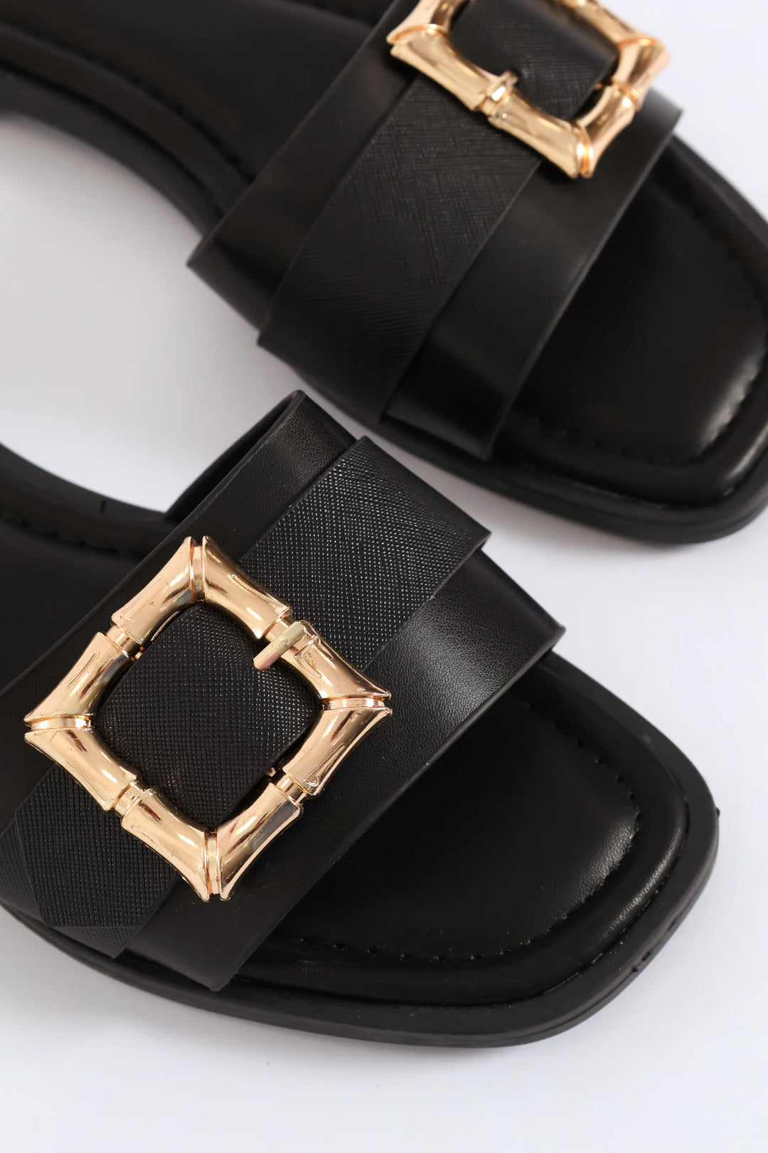 Bamboo Buckle Detail Single Band Sandal - Black