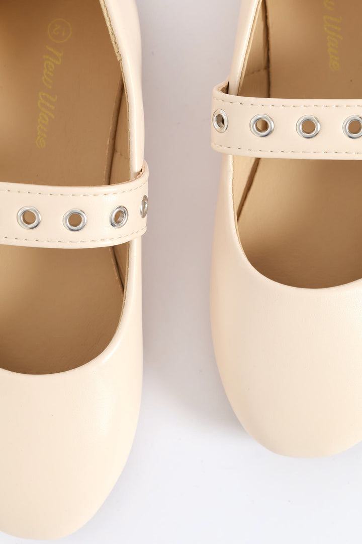 Girls Eyelet Mary Jane Pump - Cream