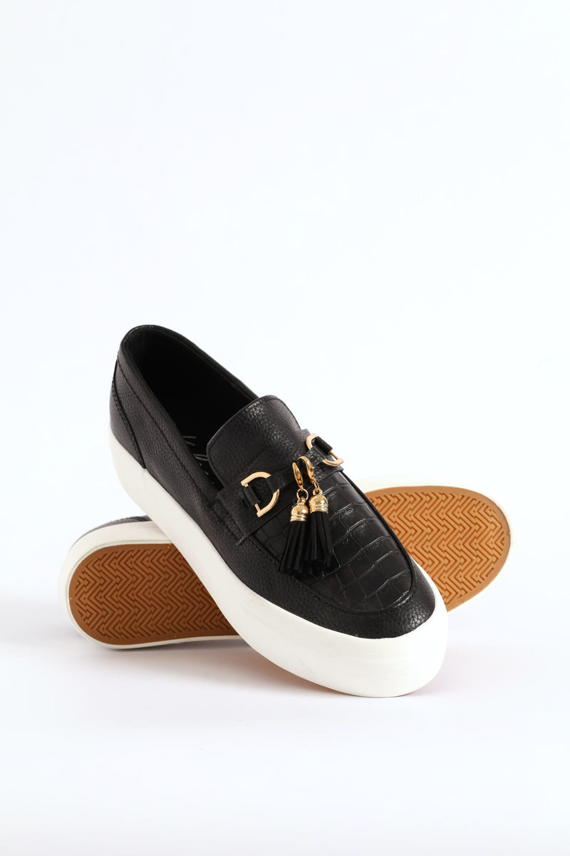 Ladies Penny Mock Slip On Sneaker With Detachable Tassels - Black