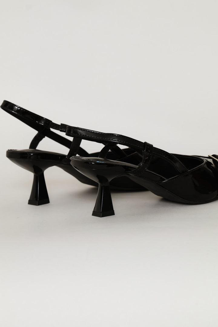 Thin Belt & Buckle Trim Pointy Slingback Heel - Black