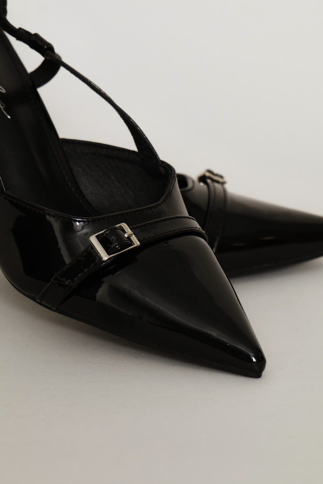 Thin Belt & Buckle Trim Pointy Slingback Heel - Black