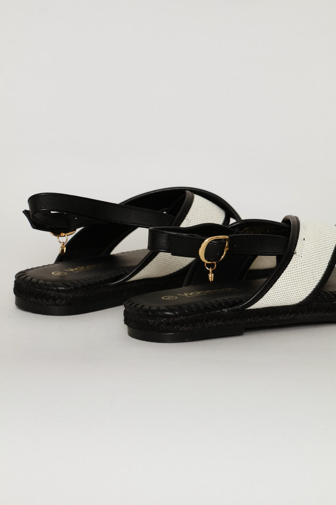 Criss Cross Sandal - Black
