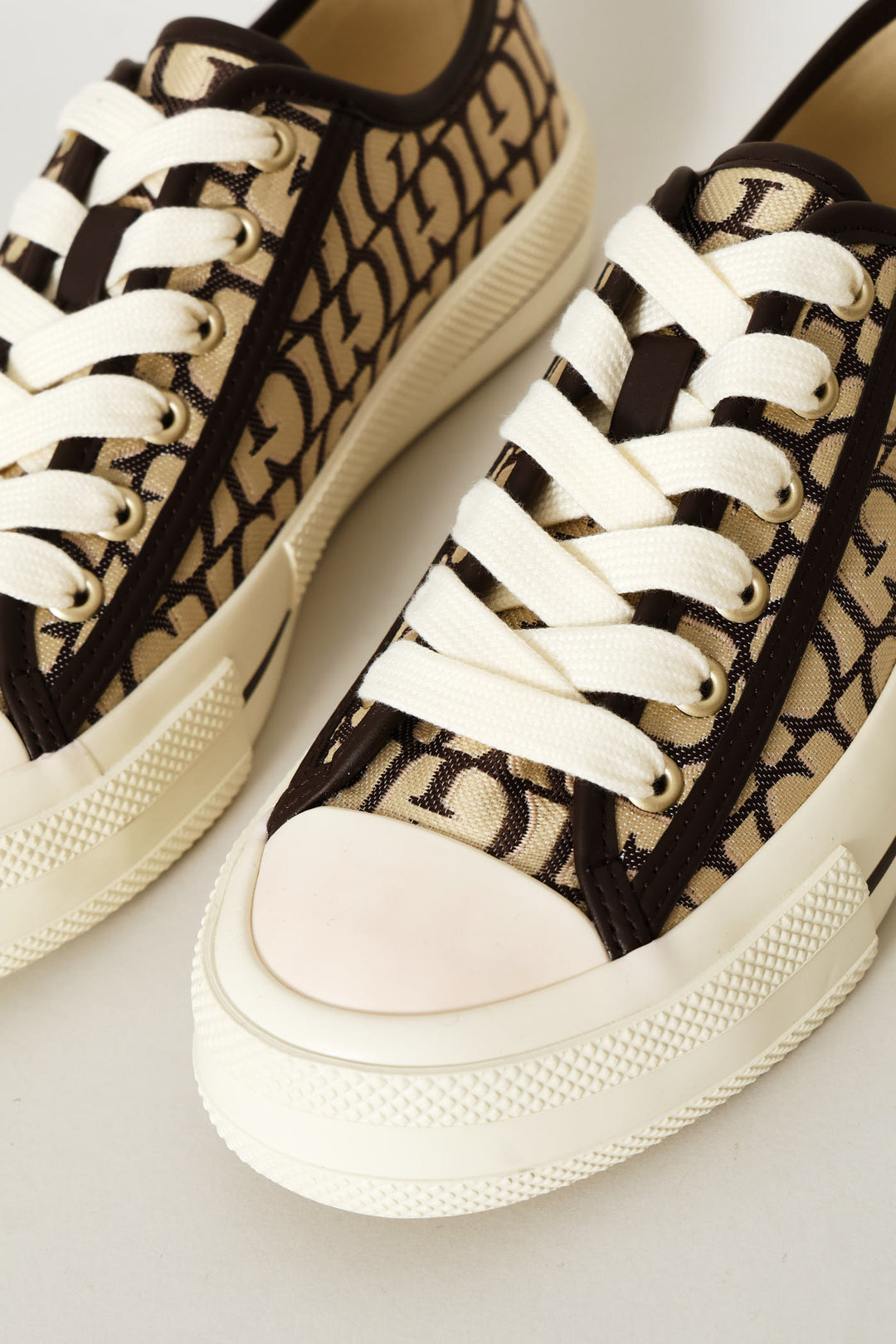 Canvas Sneaker - Dark Brown