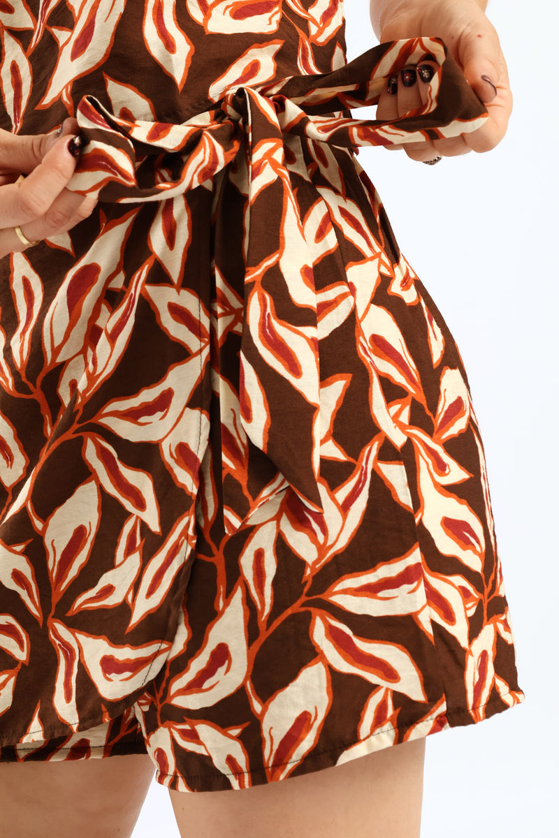 Pull-On Leaf Print Mid Thigh Skort - Chocolate