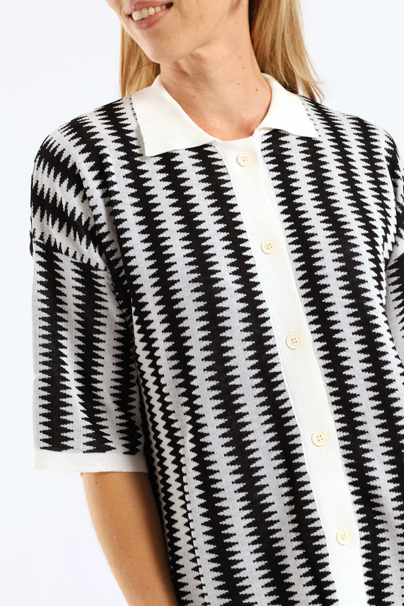 Button Through Knitwear Collared Shirt - Black/White