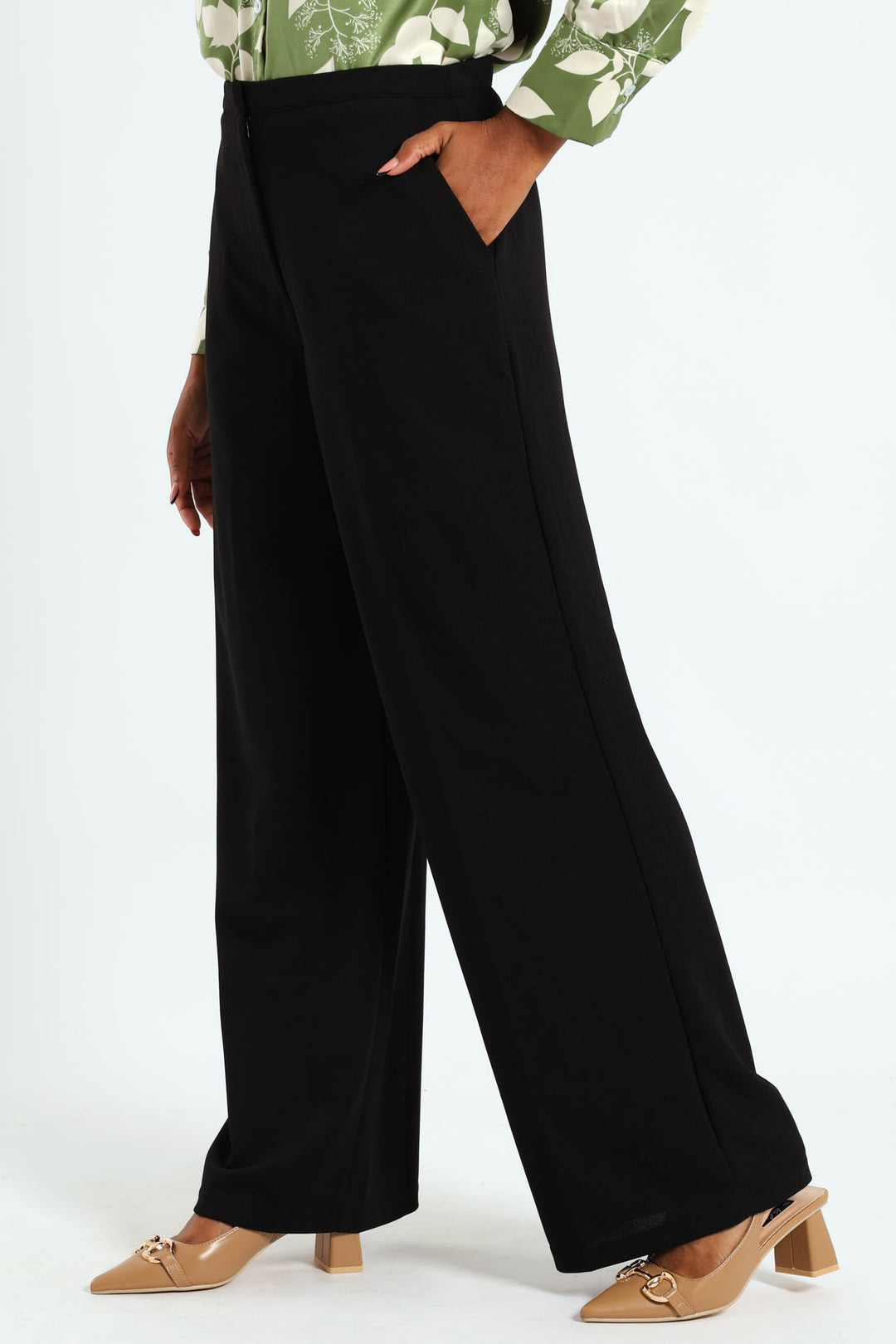 Narrow Waistband Wideleg Pant - Black