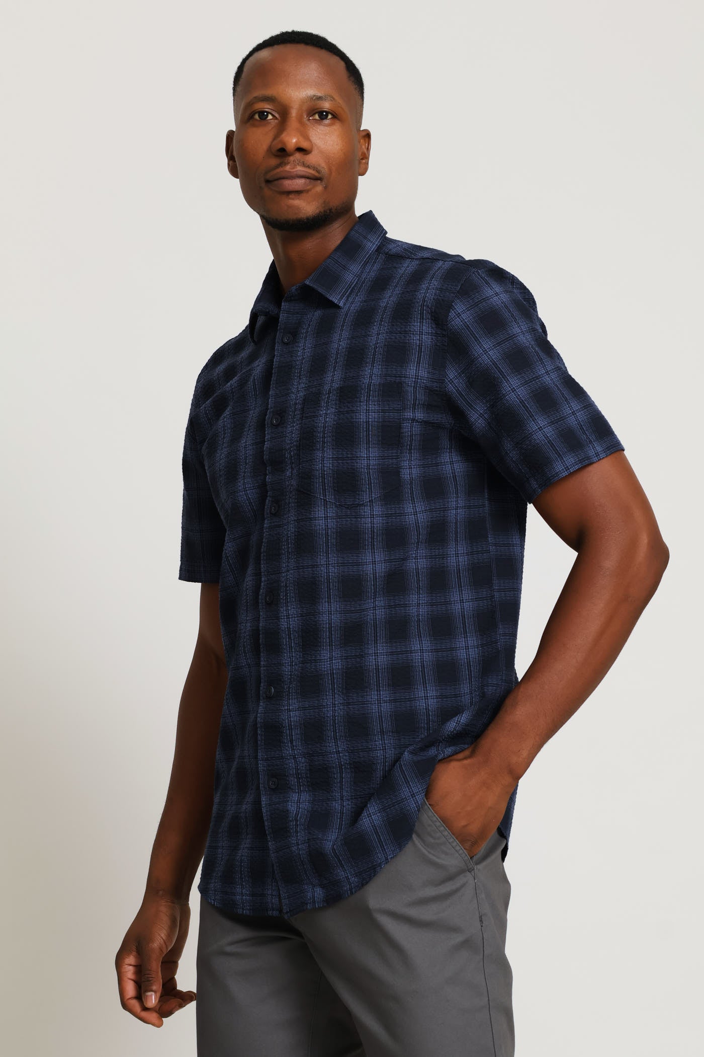 Mens Seersucker Regular Check Shirt - Navy – Edgars