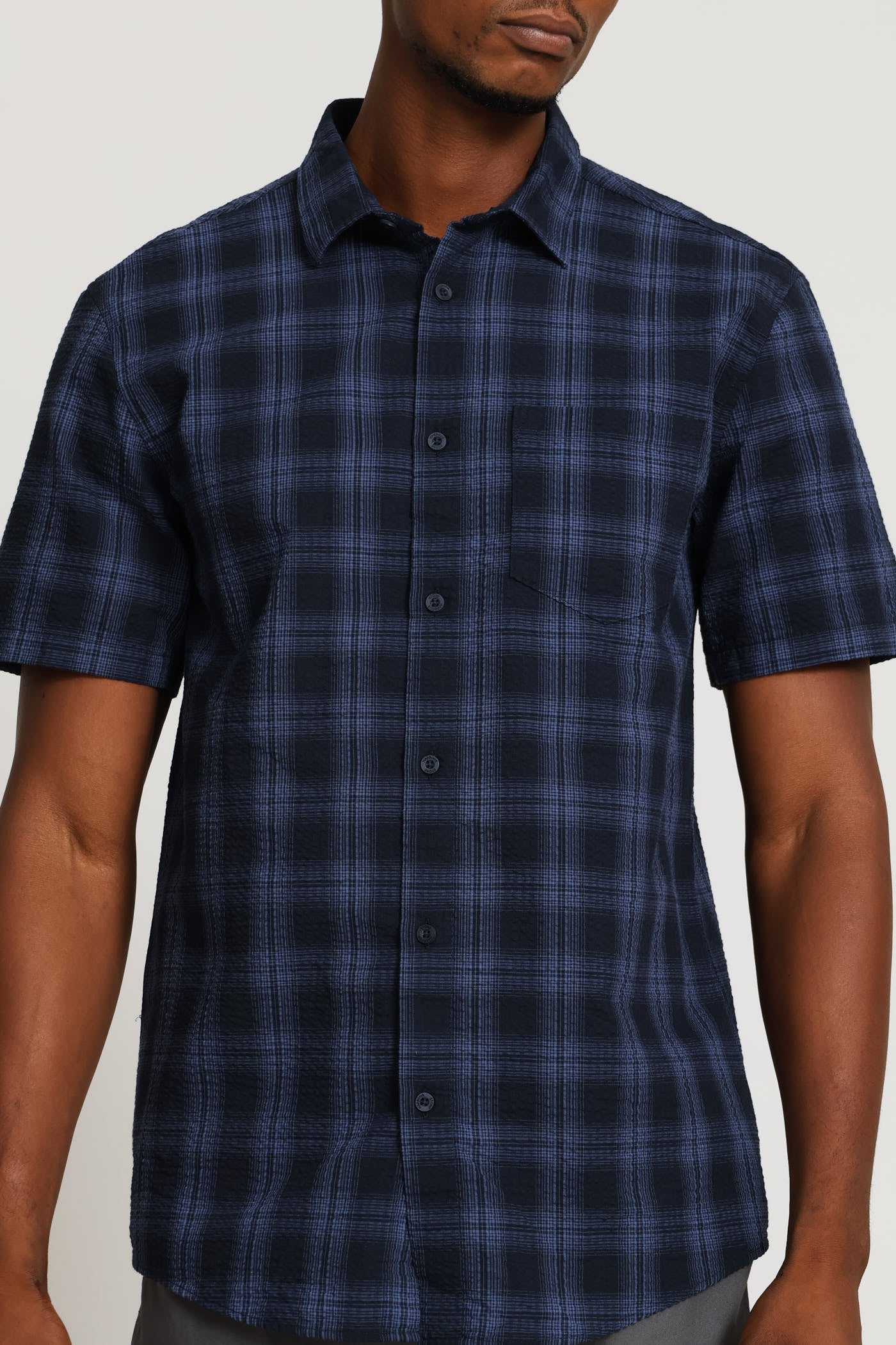 Mens Seersucker Regular Check Shirt - Navy – Edgars