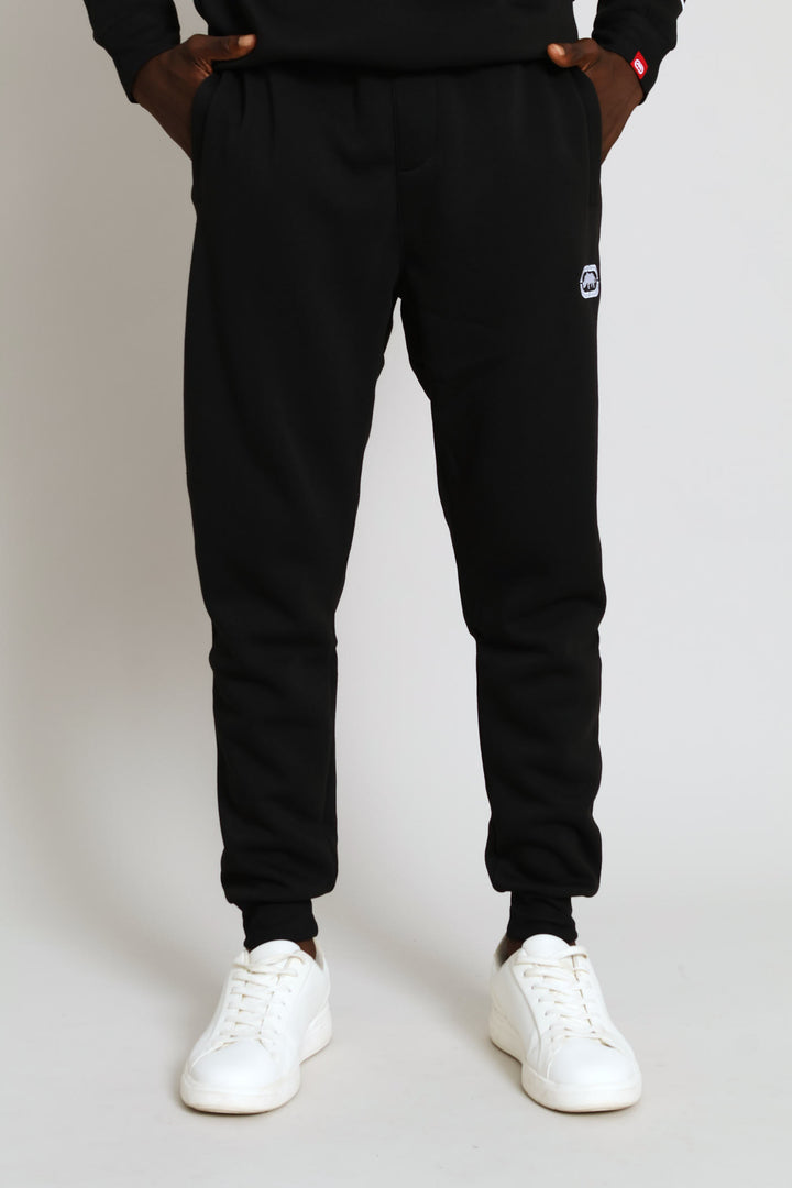 Never Out Trackpant - Black