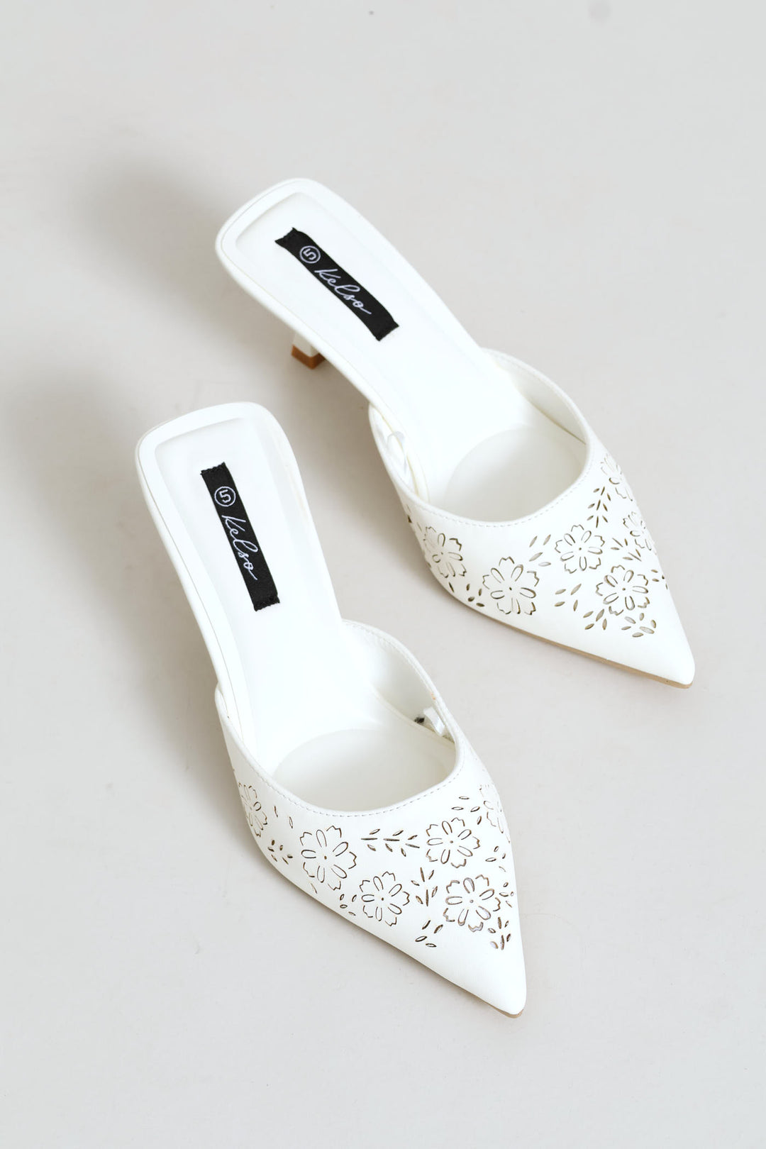 Pointy 3D Laser Cut Flower Mule Heel - Off White