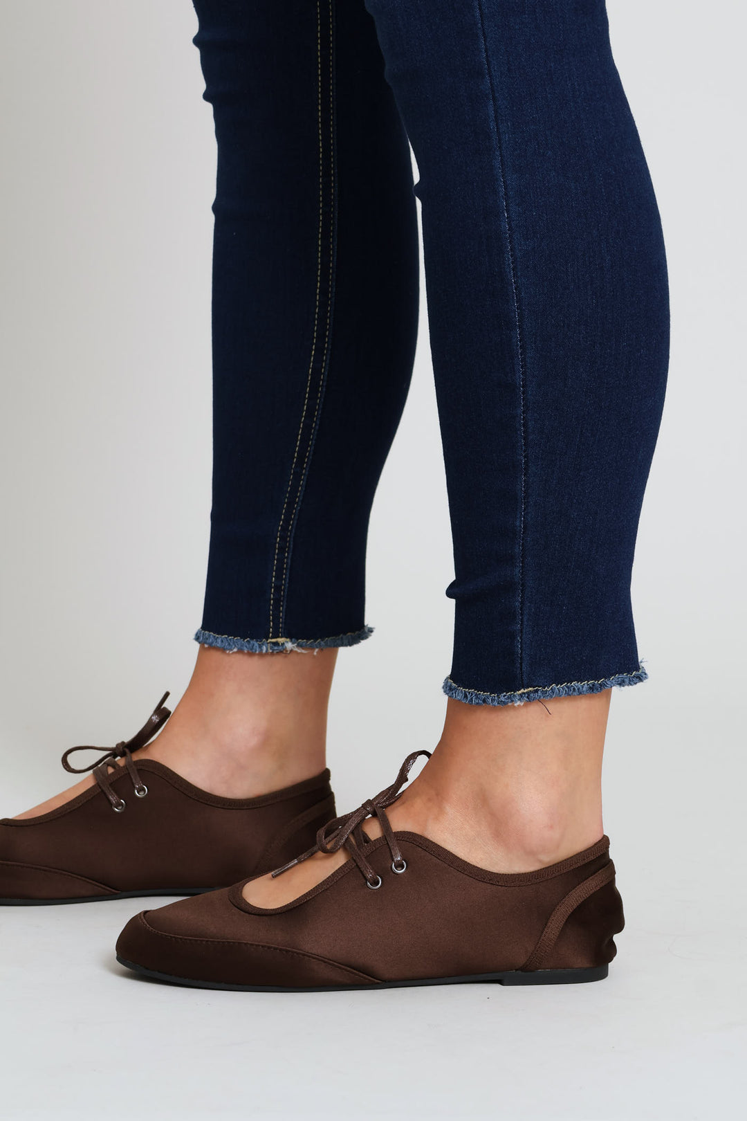 Lace Up Pump - Dark Chocolate