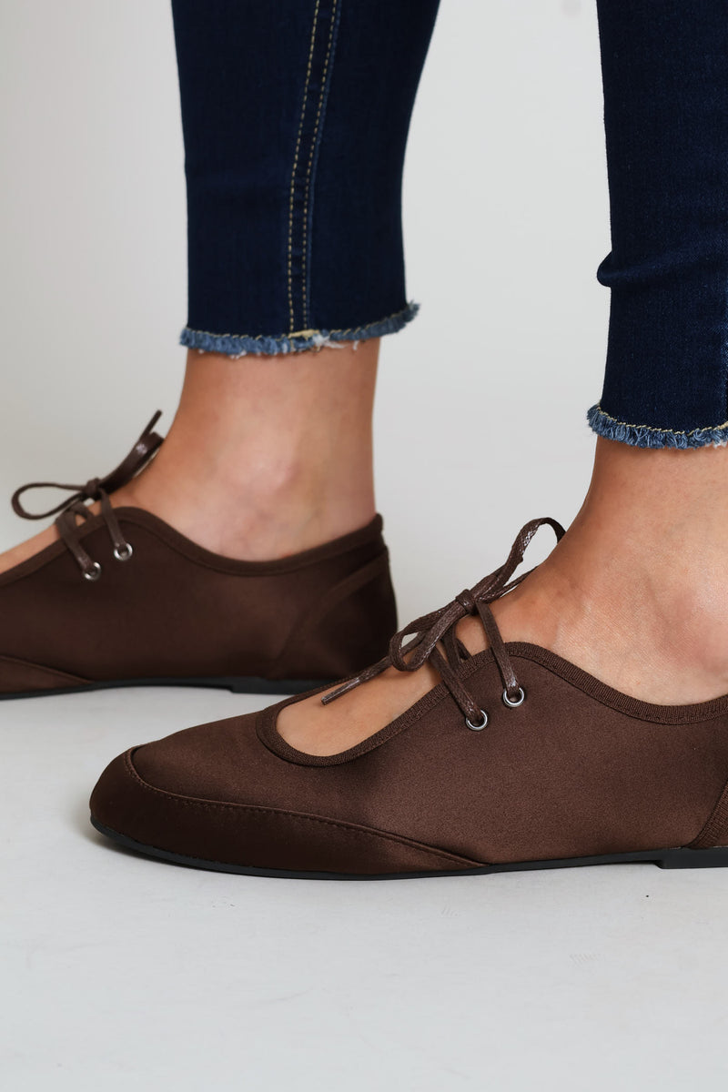 Lace Up Pump - Dark Chocolate