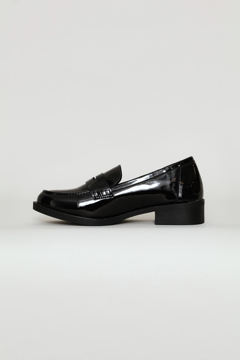 Thick Block Heel Penny Loafer - Black