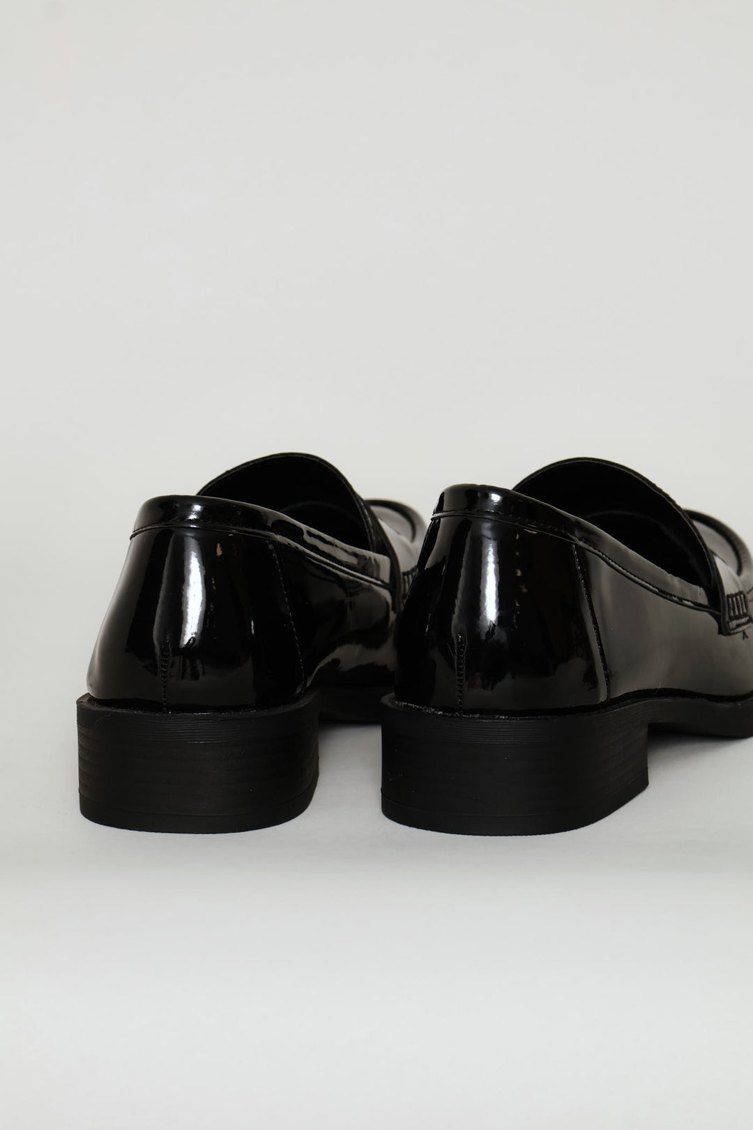 Thick Block Heel Penny Loafer - Black