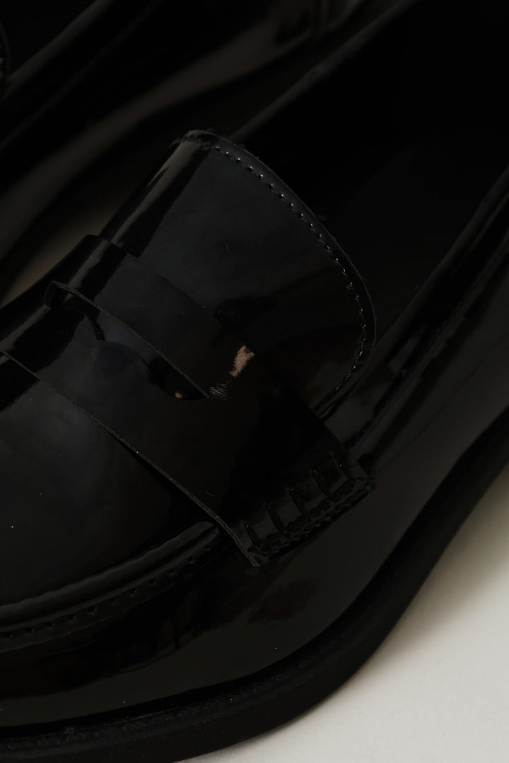Thick Block Heel Penny Loafer - Black