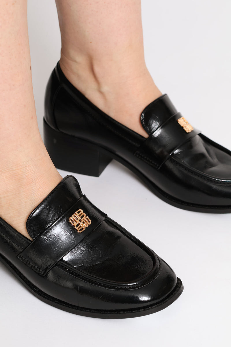 Trim Detail Sqaure Toe Loafer - Black