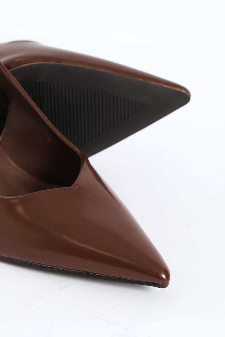 V Cut Sling Back Kitten Heel - Brown