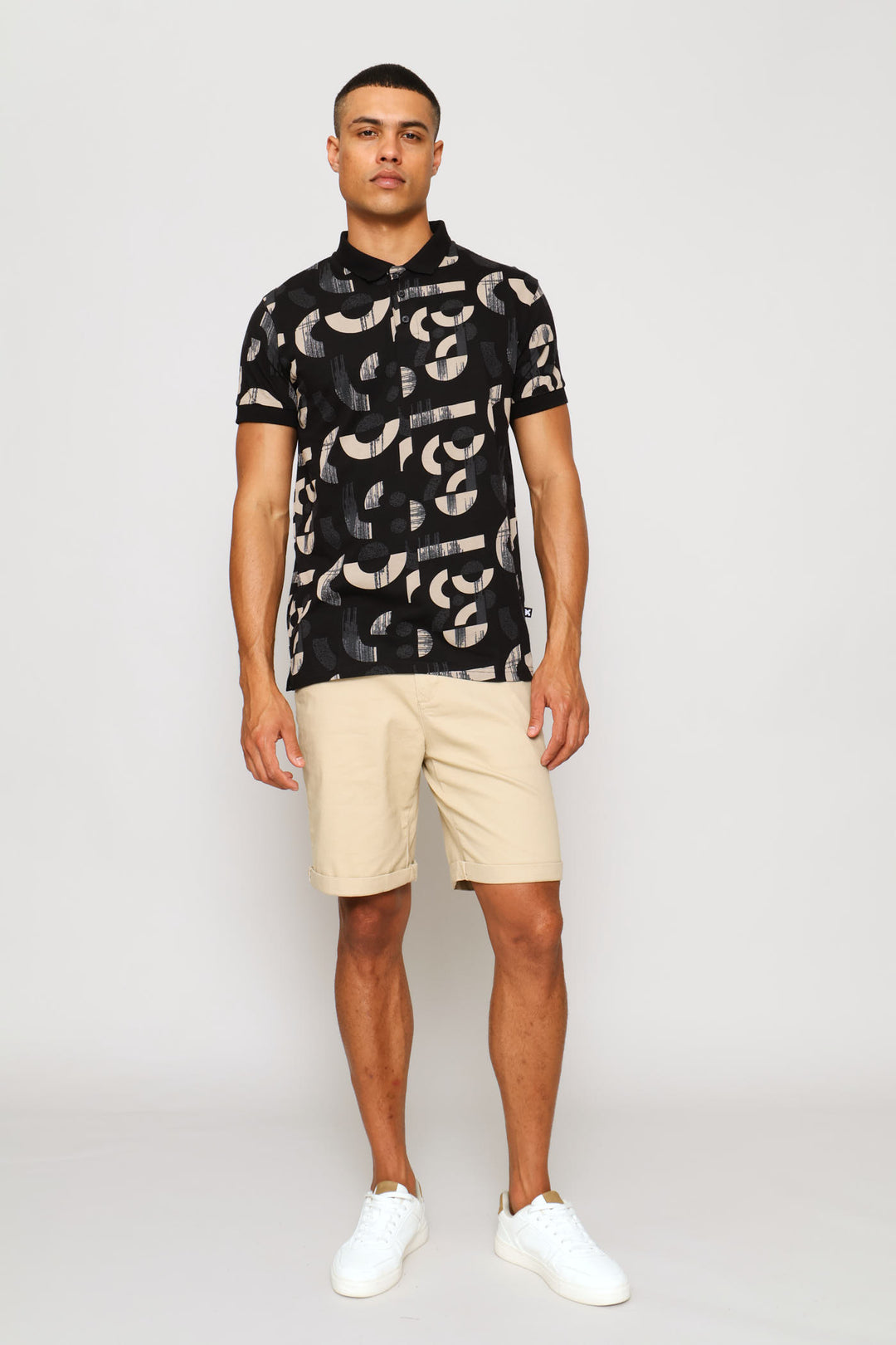 Printed Golfer - Black/Tan
