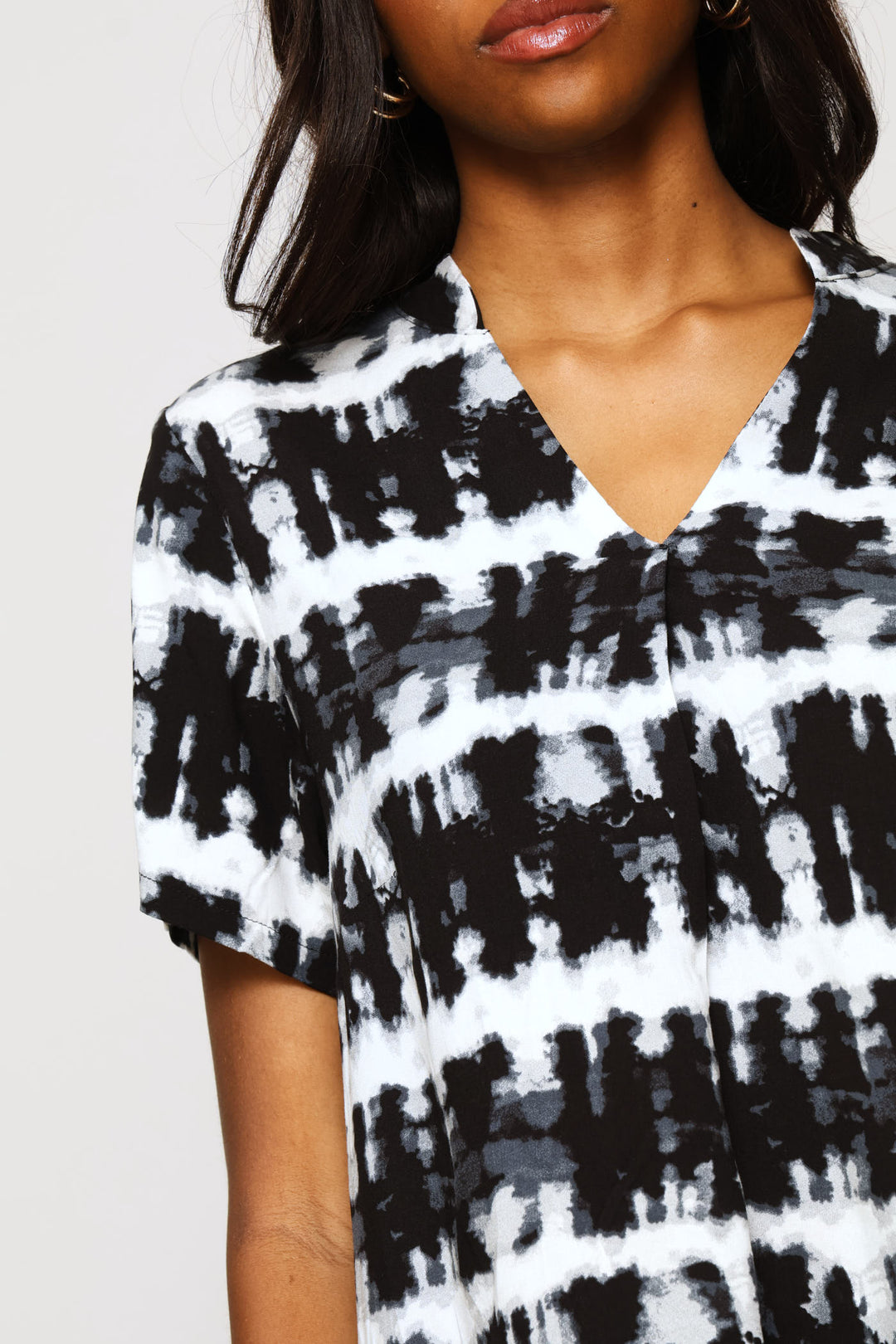 Mandarin Leaf Print Shift Dress - Black/White