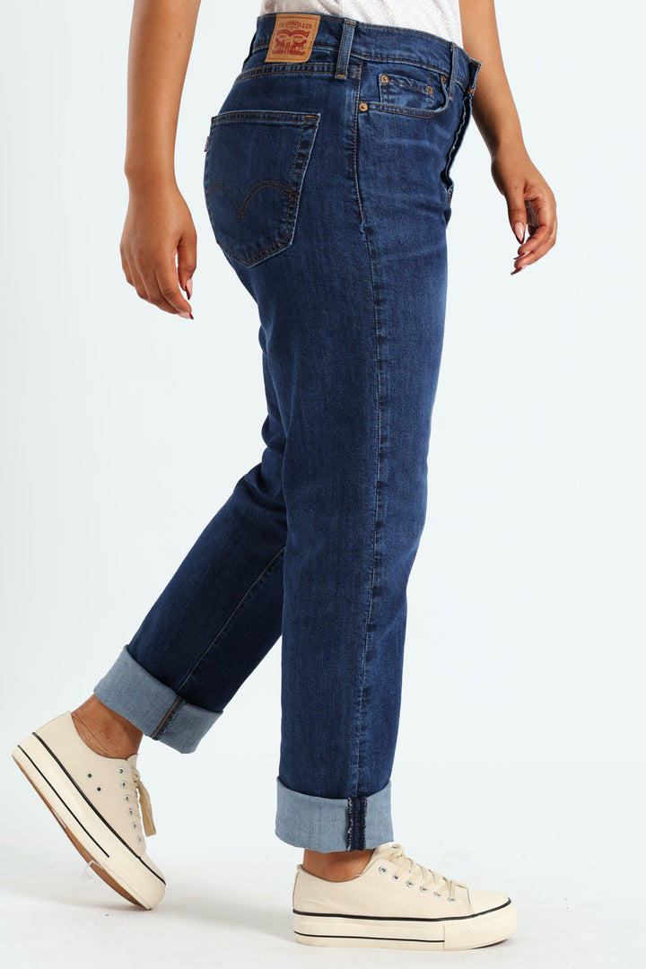 Wedgie Straight Maximum Effect Jean - Medium Wash