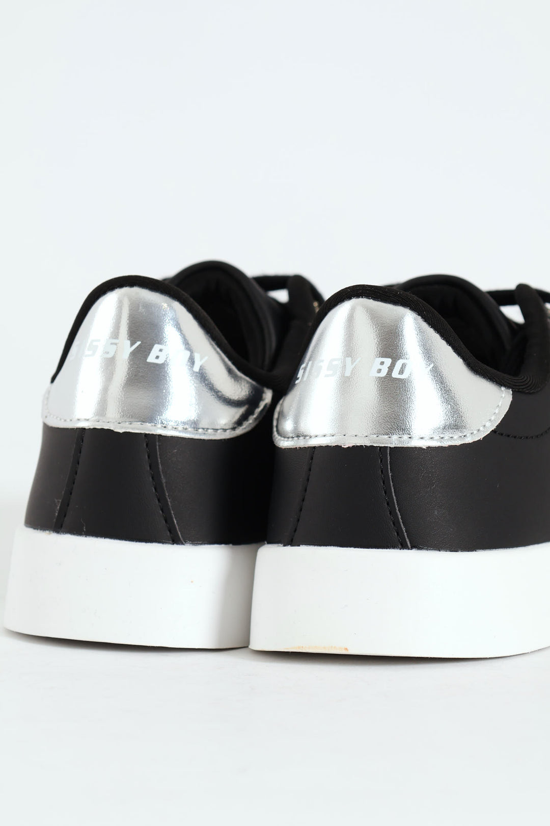 Classic Lace Up Logo Hardward Sneaker - Black